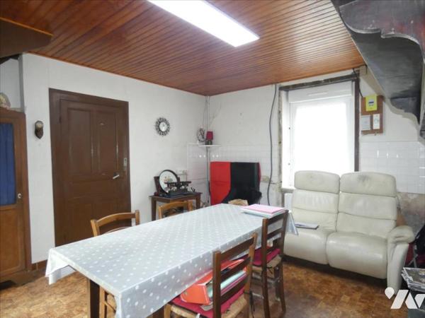 GOUEZEC- PONT COBLANT- Maison avec jardin