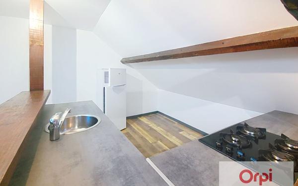 Appartement à louer    2 pièces • 35,60 m2 Commentry