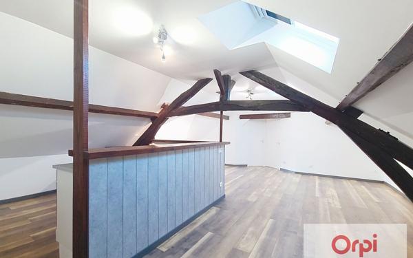 Appartement à louer    2 pièces • 35,60 m2 Commentry