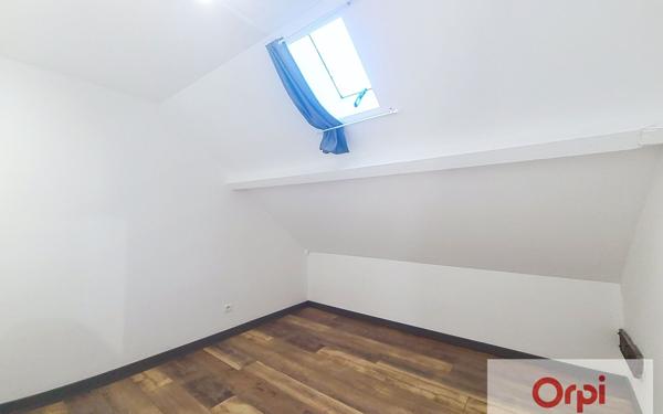 Appartement à louer    2 pièces • 35,60 m2 Commentry