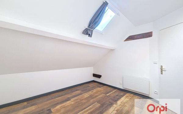 Appartement à louer    2 pièces • 35,60 m2 Commentry