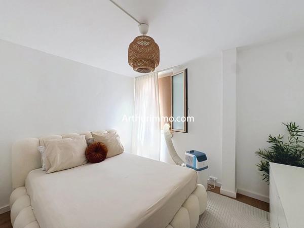 Vente                                                      Appartement
                        
                     4 pièces                      65 m2                     à Valenton