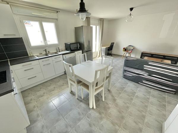 A LOUER - NANTES ZOLA DURANTIERE - MAISON MEUBLEE de 42 m² avec GARAGE + JARDIN