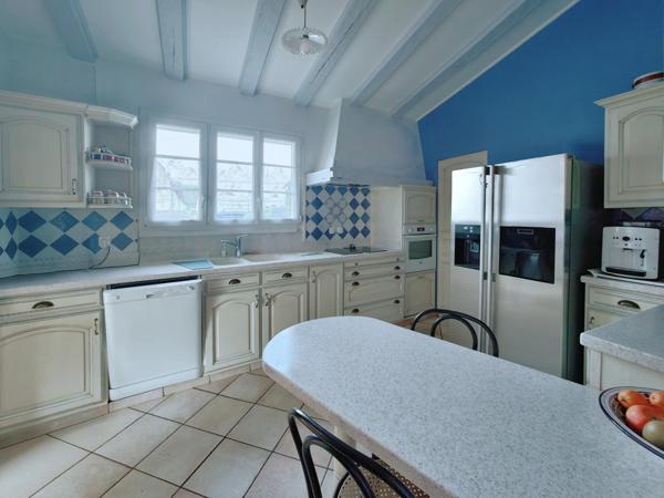 Maison 8 pièces - 166 m² Exclusivité efficity