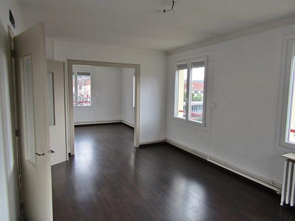 Location                                                      Appartement
                        
                     6 pièces                      117 m2                     à Raon-l'Étape