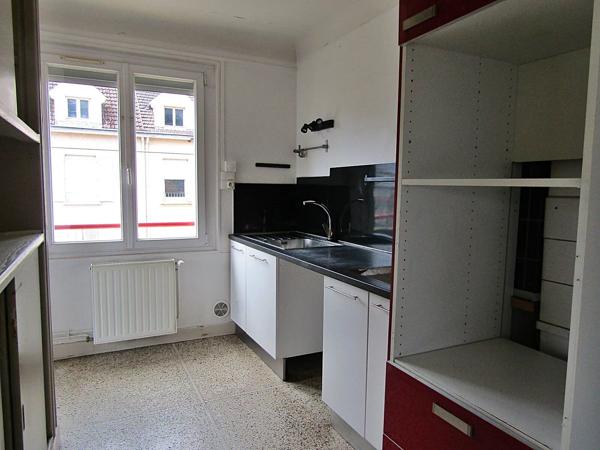 Location                                                      Appartement
                        
                     6 pièces                      117 m2                     à Raon-l'Étape