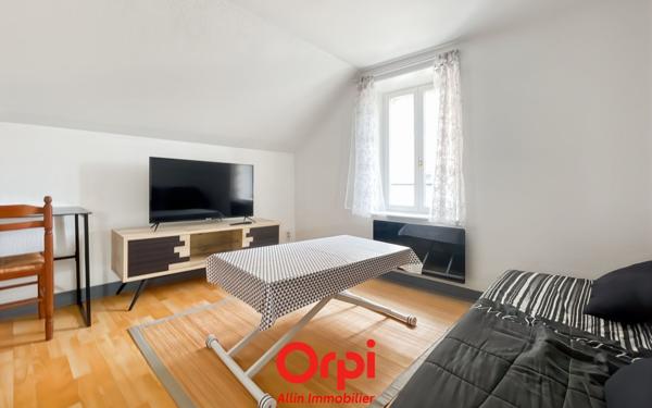 Immeuble à vendre    11 pièces • 196,96 m2 Montluçon