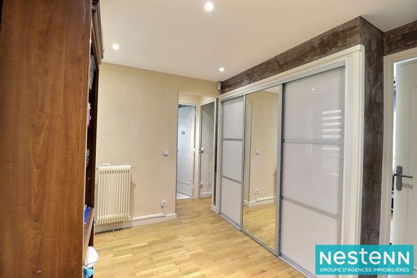 Appartement de type 3 de 80 m² avec balcon et stationnement à Sainte-Foy-lès-Lyon