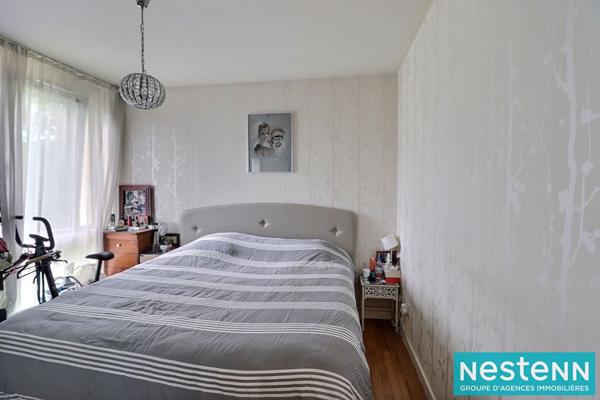 Appartement de type 3 de 80 m² avec balcon et stationnement à Sainte-Foy-lès-Lyon