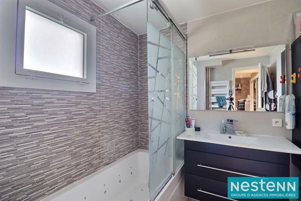 Appartement de type 3 de 80 m² avec balcon et stationnement à Sainte-Foy-lès-Lyon