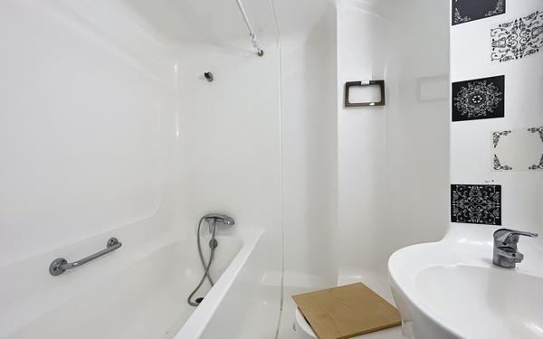 Appartement à vendre    2 pièces • 60,85 m2 Chambray-lès-Tours