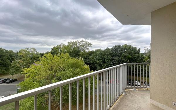 Appartement à vendre    2 pièces • 60,85 m2 Chambray-lès-Tours