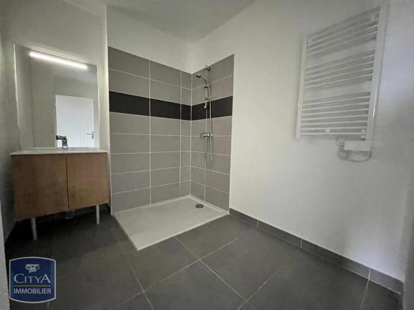 Appartement à louer 2 pièces 40.4m² Avignon (84000)