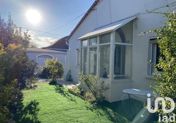 Pavillon 3 pièces de 77 m² à Mèze (34140)