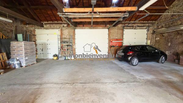Maison avec 3 chambres et grand garage