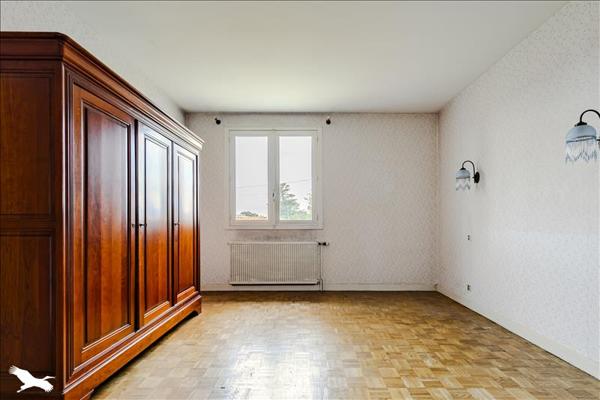 Maison à vendre |  Saint-Seurin-sur-l'Isle |  6 pièces | 139 m²