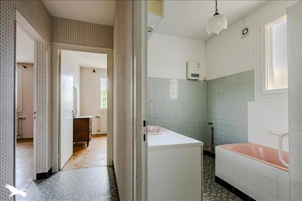 Maison à vendre |  Saint-Seurin-sur-l'Isle |  6 pièces | 139 m²