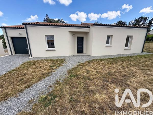 Maison à vendre 4 pièces 95 m² Parthenay