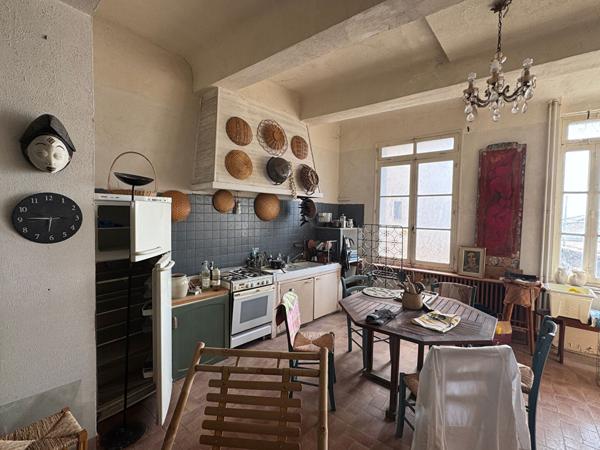 ÉGUILLES ? MAISON 180 m² ? 5 CHAMBRES ? OPPORTUNITÉ INVESTISSEUR