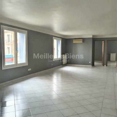 MAGNIFIQUE T4 100 M² 1MN PORT DE PLAISANCE