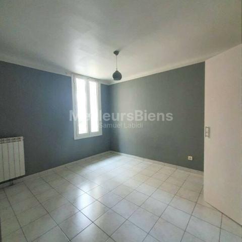 MAGNIFIQUE T4 100 M² 1MN PORT DE PLAISANCE