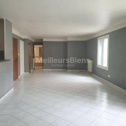 MAGNIFIQUE T4 100 M² 1MN PORT DE PLAISANCE