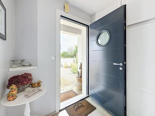 Maison plain-pied 137 m2, 4 chambres - piscine