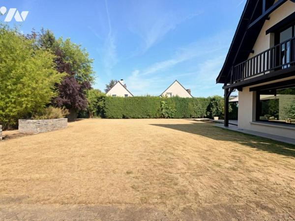 ANGERS – Maison 167 m² avec véranda, jardin et double garage – Beaux volumes