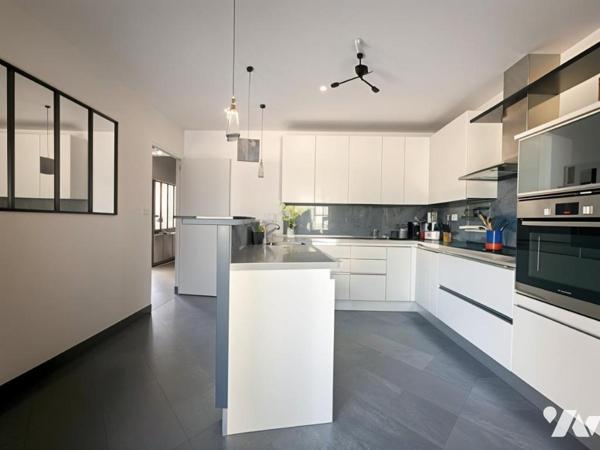 ANGERS – Maison 167 m² avec véranda, jardin et double garage – Beaux volumes