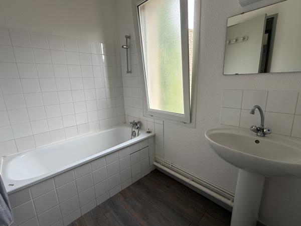 APPARTEMENT T2 A LOUER - CAZILHAC