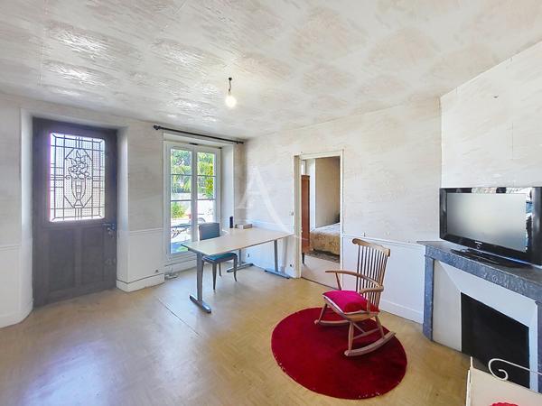 Pavillon 6 chambres avec dépendances
