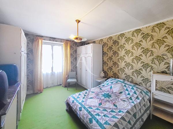 Pavillon 6 chambres avec dépendances