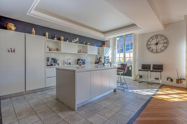 Vivez le Cachet de l'Ancien, en Plein Centre de Chambéry