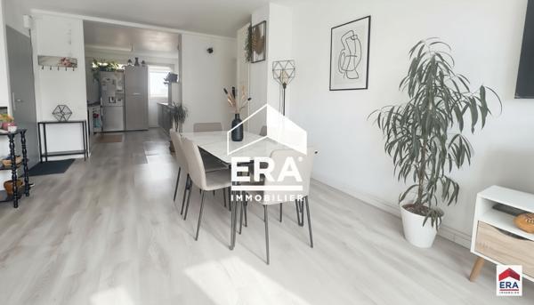 T4 rénové - 70 m² - 3 chambres - Garage - Proche métro
