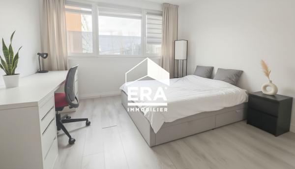 T4 rénové - 70 m² - 3 chambres - Garage - Proche métro