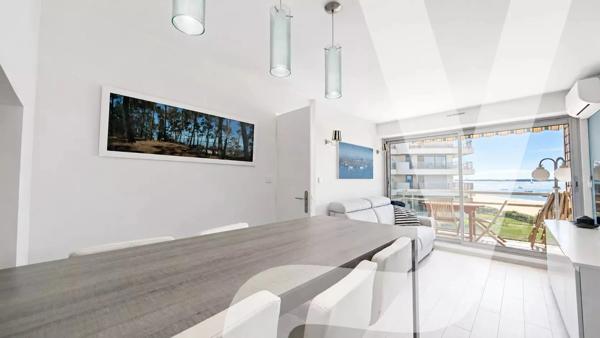 Bassin d’Arcachon – Appartement en première ligne et deux balcons - 33120 Arcachon - Réf 86905556