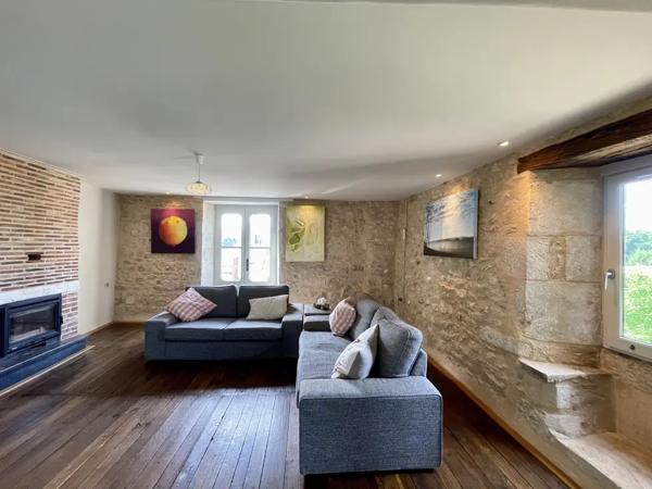 Maison Médiévale avec Tour, Caves et Puits - 4 chambres, cou