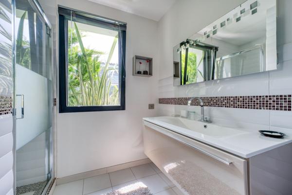 Villa contemporained'exception à deux pas de l'océan