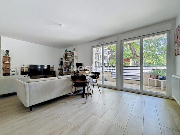 ISSY LES MOULINEAUX - Appartement 4 pièces traversant avec balcons immeuble récent de 2022