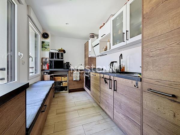 ISSY LES MOULINEAUX - Appartement 4 pièces traversant avec balcons immeuble récent de 2022