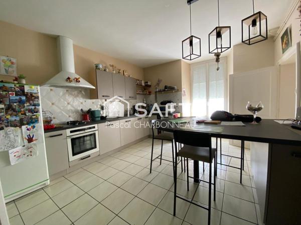 Maison de ville 4 chambres au total Possibilité de créer jusqu'à 3 logements locatifs