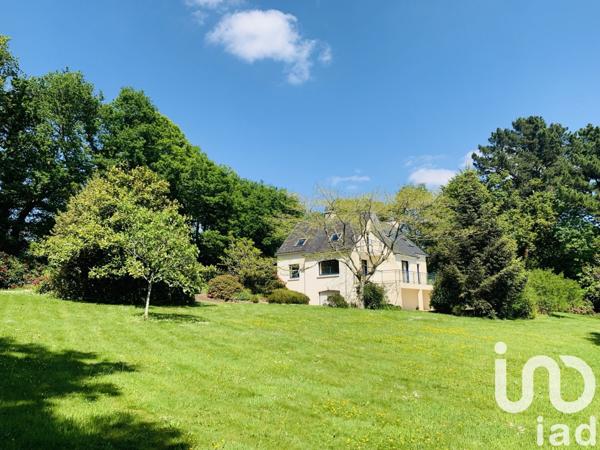 Maison 7 pièces de 120 m² à Gourin (56110)