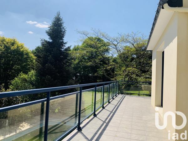 Maison 7 pièces de 120 m² à Gourin (56110)