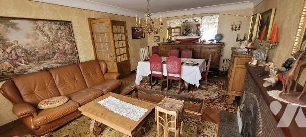 CAMARET SUR MER - Très belle vue sur mer pour cette maison traditionnelle de bonne construction...