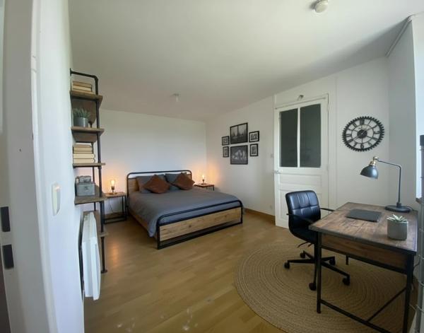 EXCLUSIVITÉ – Maison de ville 4 pièces au cœur de  CHALAMONT (01)