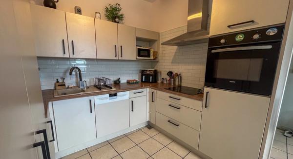 EXCLUSIVITÉ – Maison de ville 4 pièces au cœur de  CHALAMONT (01)