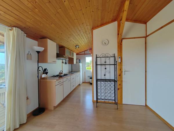 Chalet avec grande terrasse + terrain dans un parc de loisir résidentiel à 8 minutes de AUCH.