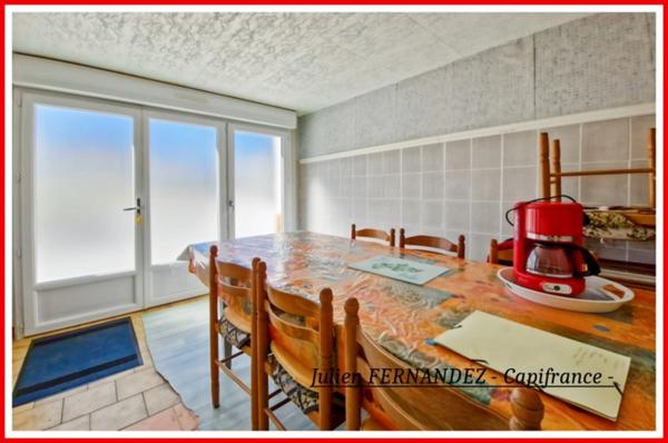 Dpt Vienne (86), à vendre CHÂTELLERAULT Maison P8 de 175m² - Terrain de 1054m²