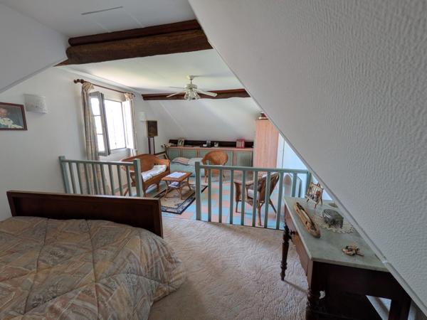 Maison en pierre avec appartement indépendant à Pouilly en Auxois