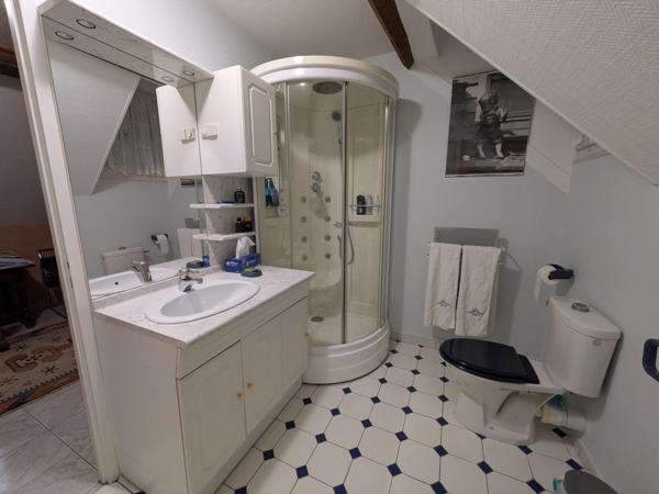 Maison en pierre avec appartement indépendant à Pouilly en Auxois